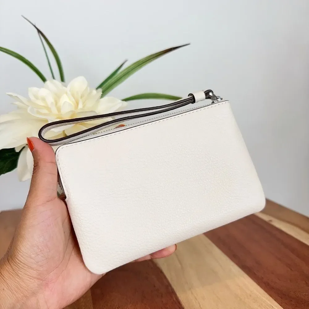 NWT Coach‎ Corner Zip Wristlet With Boardwalk Graphic